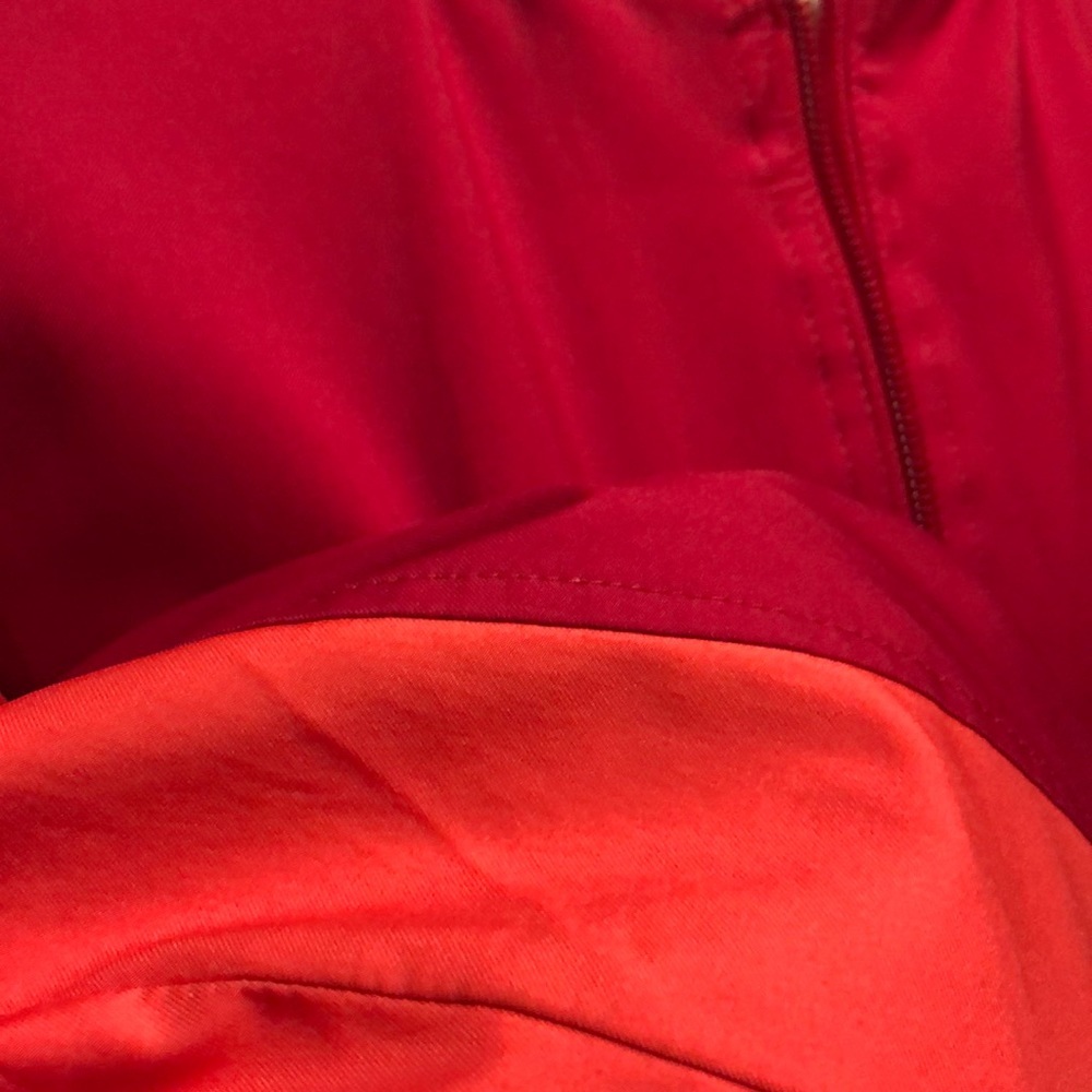 Bright pink Reebok jacket - Picture 4 of 6